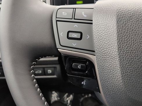 Used 2026 Toyota Camry SE image 15