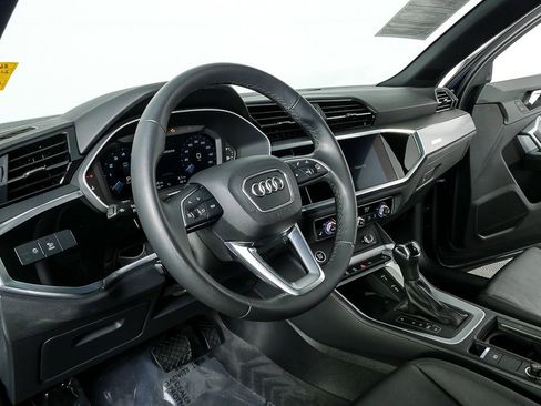 Used 2021 Audi Q3 2.0T Premium Plus w/ Premium Plus Package image 4