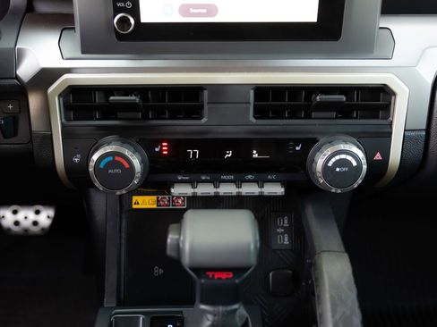 Certified 2024 Toyota Tacoma TRD Sport w/ TRD Sport Upgrade Package AWD/4WD image 21