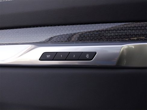 Used 2025 Cadillac Escalade ESV V image 21