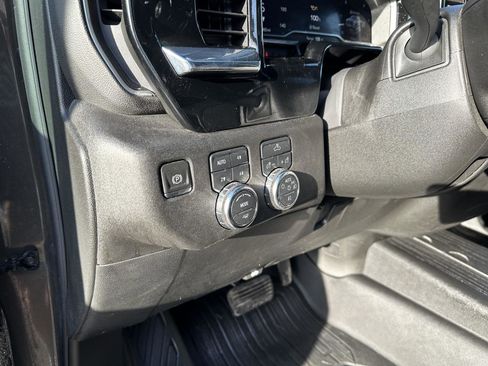 Used 2024 GMC Sierra 1500 Elevation w/ X31 Off-Road Package AWD/4WD image 22