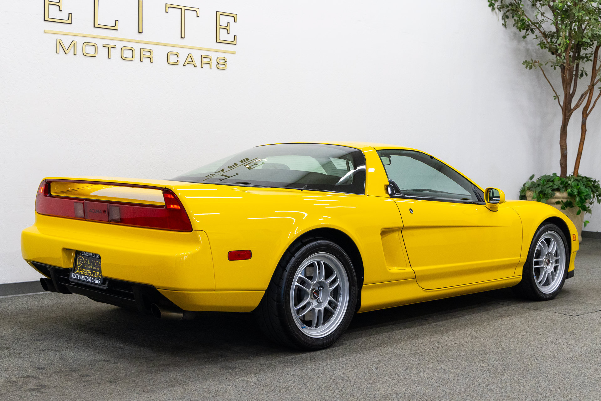 Used 2000 Acura NSX T RWD image 9