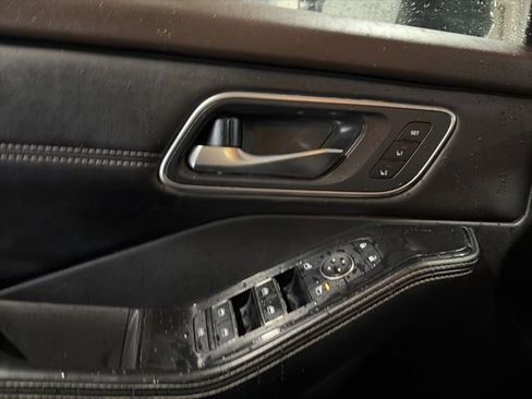 Used 2021 Nissan Rogue SL w/ Premium Package image 14