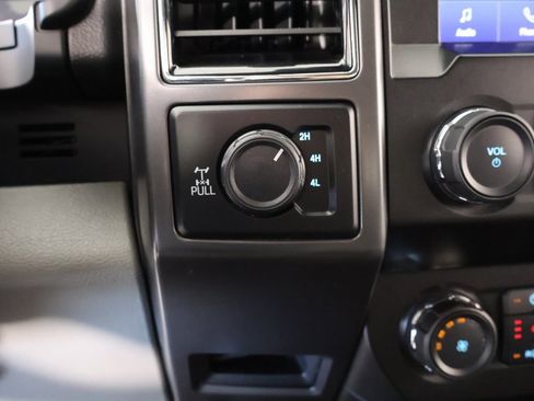 Used 2020 Ford F150 XLT w/ Equipment Group 302A Luxury image 8