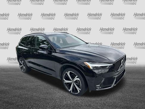 Used 2023 Volvo XC60 B5 Ultimate FWD image 2