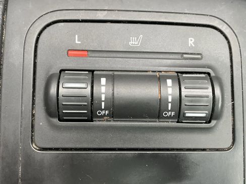 Used 2008 Subaru Legacy 2.5i Limited image 21