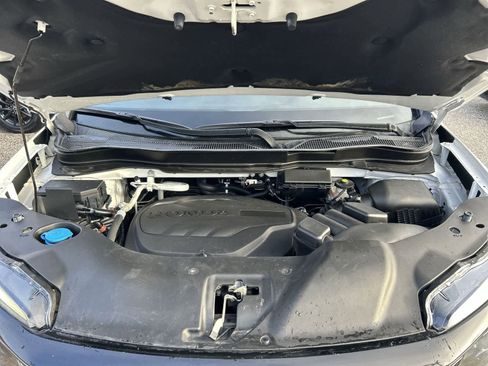 Used 2022 Honda Pilot TrailSport image 4