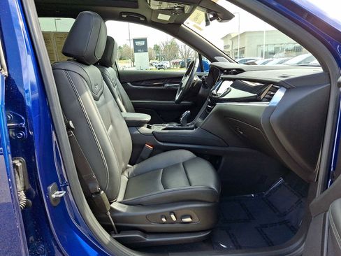 Certified 2023 Cadillac XT6 Premium Luxury image 20