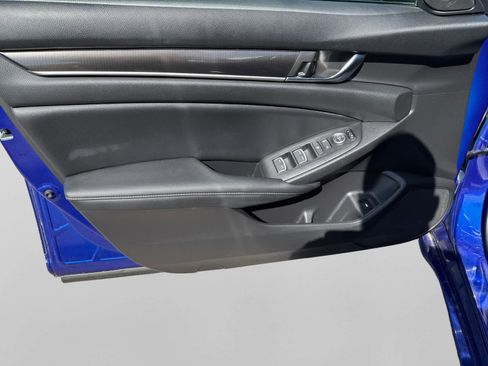 Used 2021 Honda Accord Sport image 10