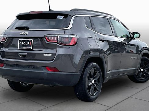 Used 2022 Jeep Compass Latitude FWD image 13