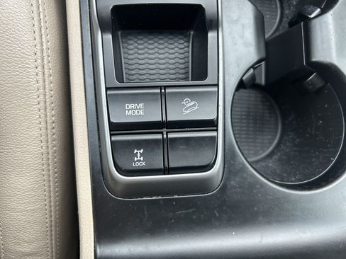 Used 2017 Hyundai Tucson SE Plus AWD/4WD image 31