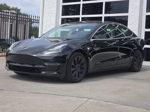 Used 2019 Tesla Model 3 Standard Range Plus RWD image 9