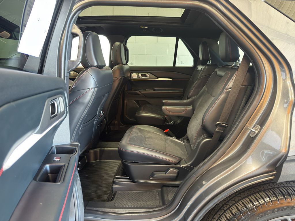 Used 2026 Ford Explorer ST AWD/4WD image 10