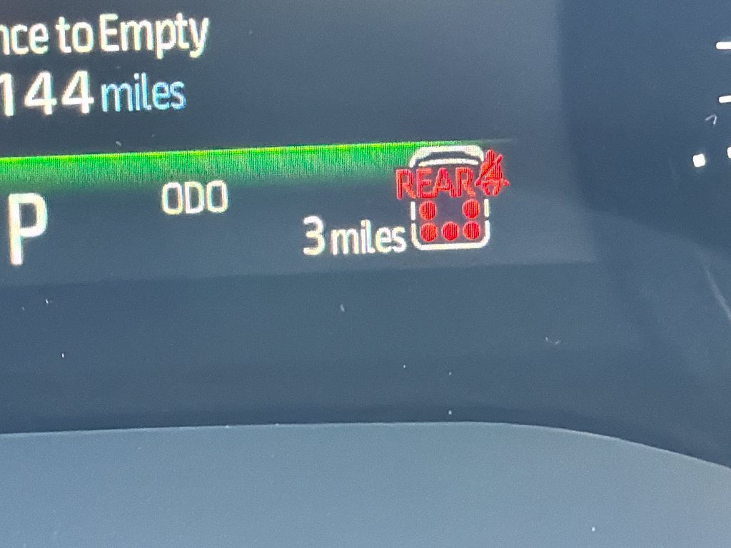 Used 2026 Toyota Sienna XLE FWD image 4