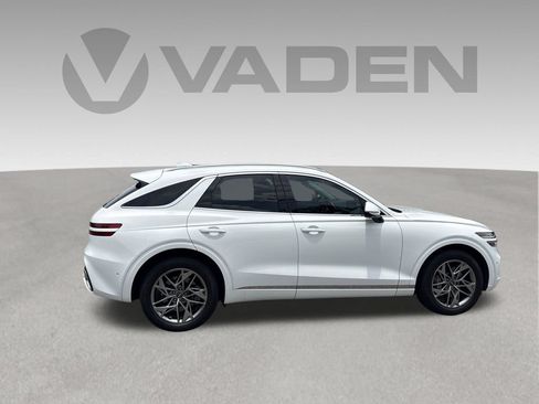 Used 2023 Genesis GV70 2.5T w/ Advanced Package AWD/4WD image 33
