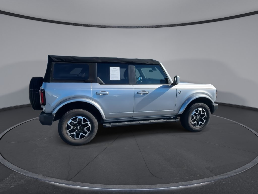 Used 2022 Ford Bronco Outer Banks AWD/4WD image 9