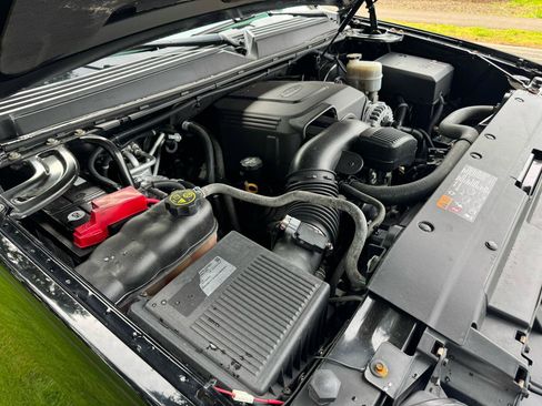 Used 2013 GMC Yukon Denali image 35