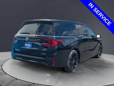 Certified 2025 Honda Odyssey Sport-L image 5