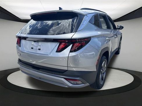 Used 2025 Hyundai Tucson SEL AWD/4WD image 9