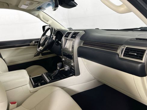 Used 2020 Lexus GX 460 Premium image 31