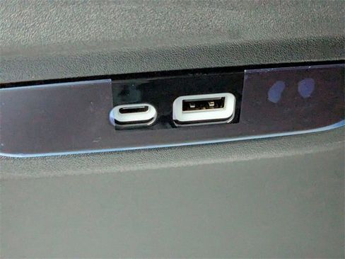 New 2026 Chrysler Pacifica Select image 25