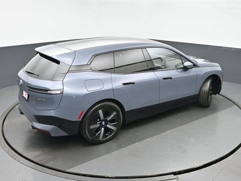 Used 2023 BMW iX xDrive50 w/ Sport Package image 35