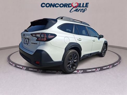 Certified 2025 Subaru Outback Onyx Edition AWD/4WD image 7