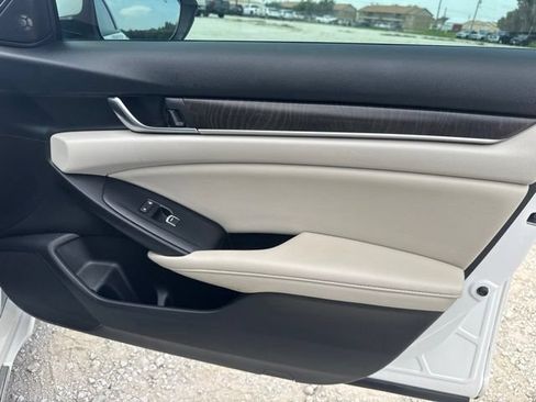Used 2020 Honda Accord EX-L image 12
