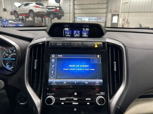 Used 2022 Subaru Ascent Limited w/ Technology Package image 18