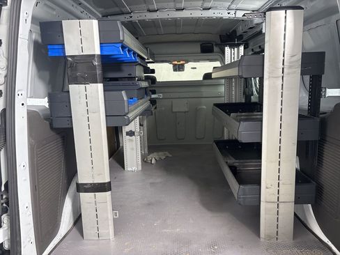 Used 2022 Ford Transit Connect XL image 17