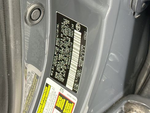 Used 2025 Toyota Camry SE FWD image 12