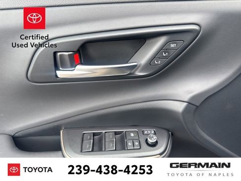 Used 2023 Toyota Crown AWD/4WD image 19