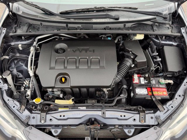 Used 2015 Toyota Corolla LE FWD image 32