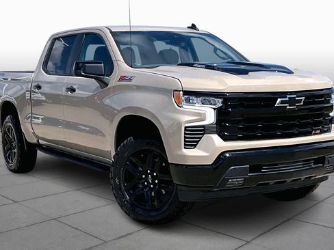 Used 2023 Chevrolet Silverado 1500 LT Trail Boss w/ Protection Package image 3