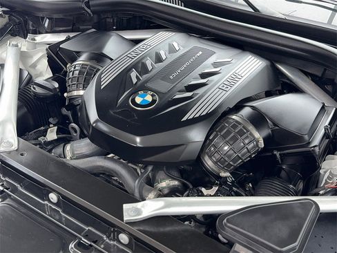 Used 2022 BMW X5 M50i w/ Dynamic Handling Package image 58