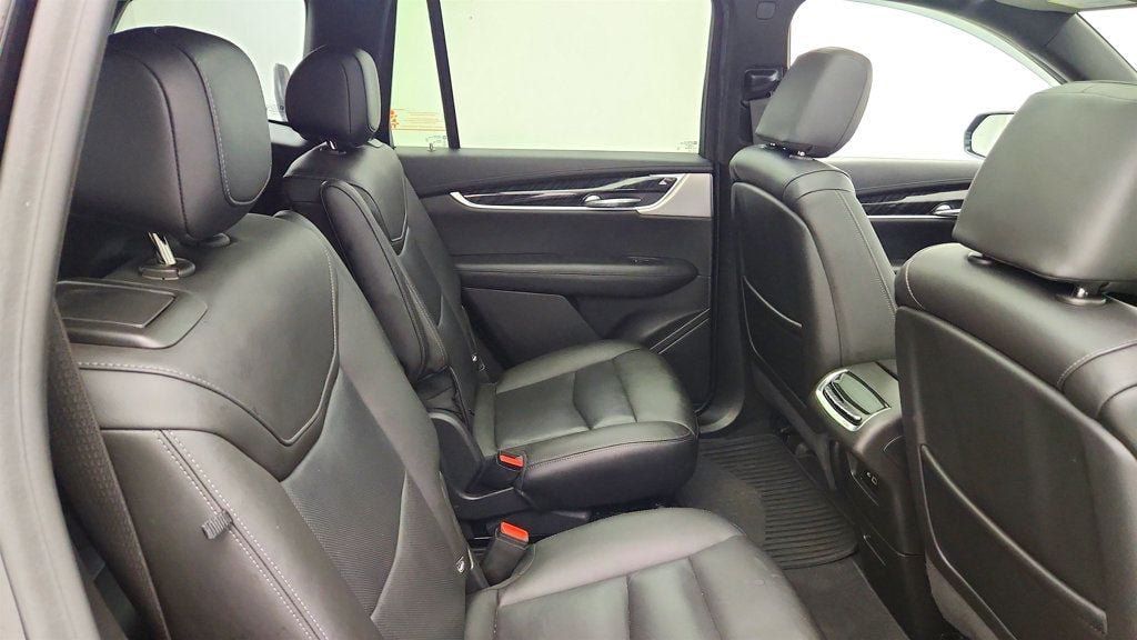 Used 2022 Cadillac XT6 Premium Luxury w/ Technology Package AWD/4WD image 22