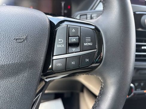 Certified 2023 Ford Escape Active AWD/4WD image 19