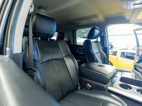 Used 2018 RAM 2500 Laramie image 18