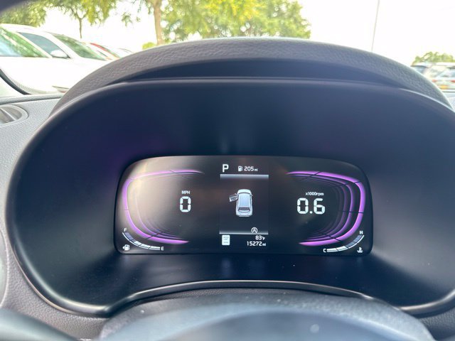 Used 2025 Kia Soul LX w/ LX Technology Package FWD image 27