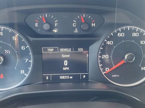 Used 2018 GMC Acadia SLE FWD image 31