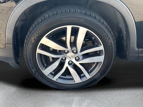Used 2018 Honda Pilot Elite image 27