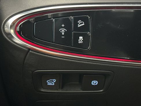 Used 2025 Genesis Electrified GV70 AWD/4WD image 36