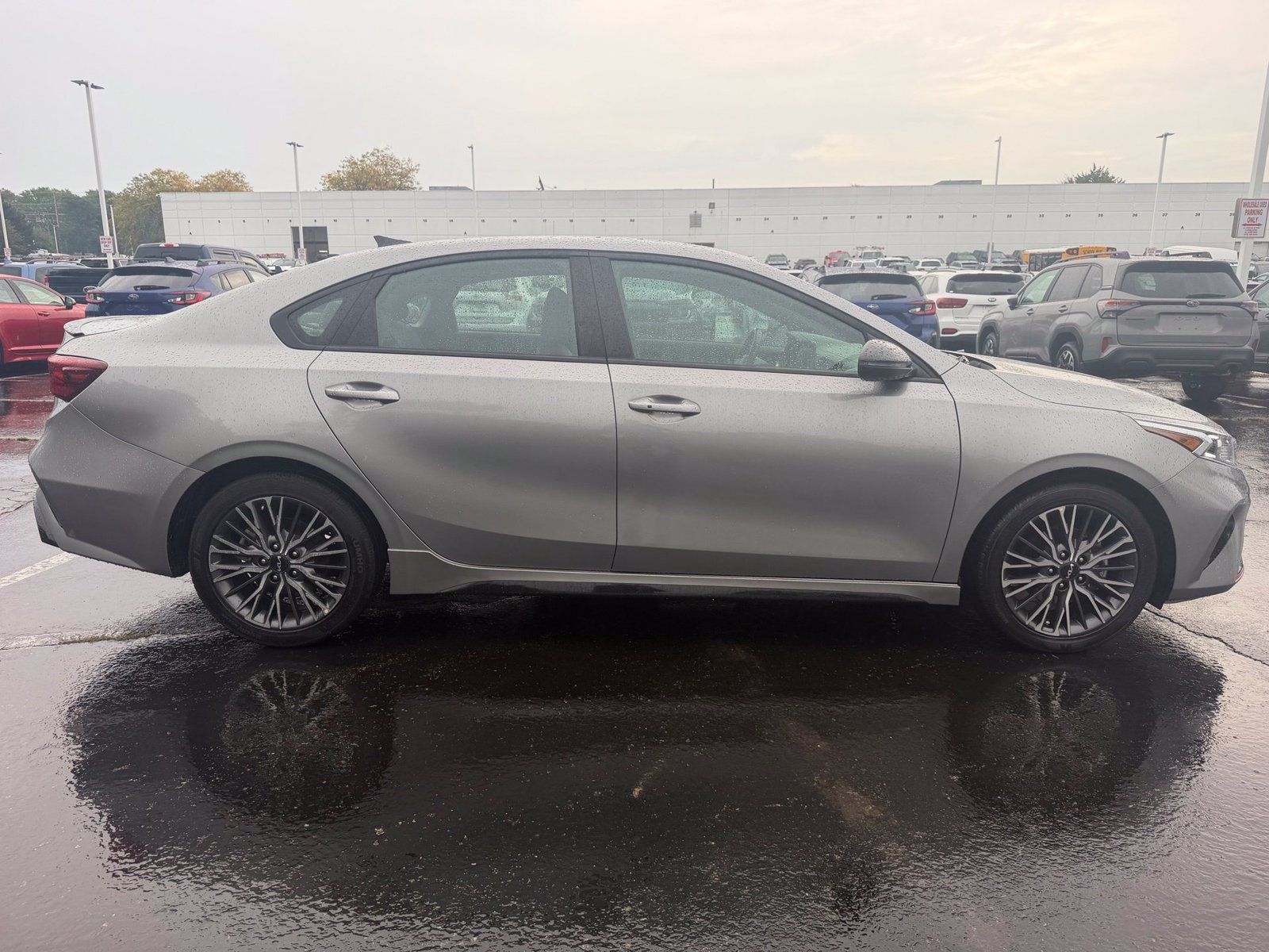 Used 2024 Kia Forte GT-Line w/ GT-Line Premium Package FWD image 5