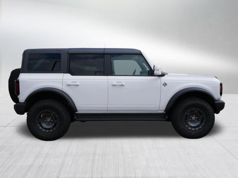 Used 2025 Ford Bronco Outer Banks w/ Sasquatch Package AWD/4WD image 8