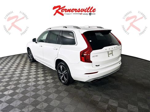 Used 2016 Volvo XC90 T5 Momentum image 5