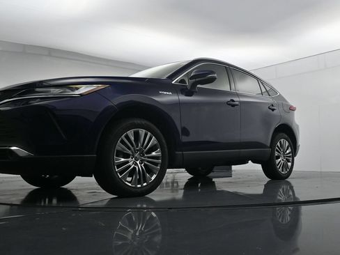 Used 2021 Toyota Venza Limited w/ Carpet Mat Package (TMS) AWD/4WD image 31