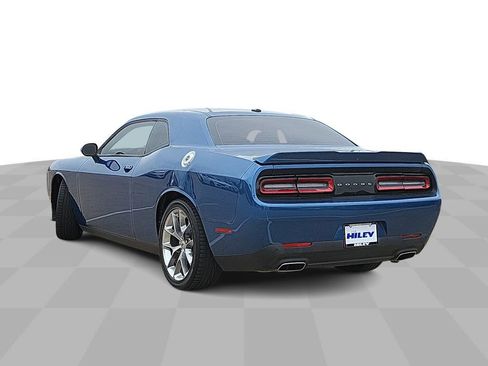 Used 2022 Dodge Challenger GT image 6