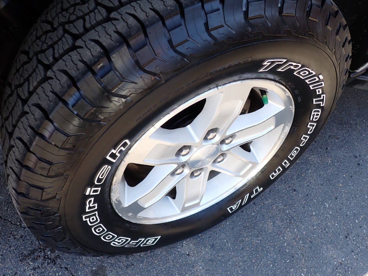 Used 2014 GMC Yukon XL SLT AWD/4WD image 7