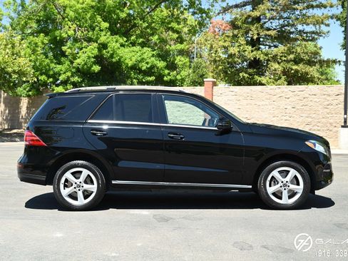 Used 2018 Mercedes-Benz GLE 350 4MATIC image 8