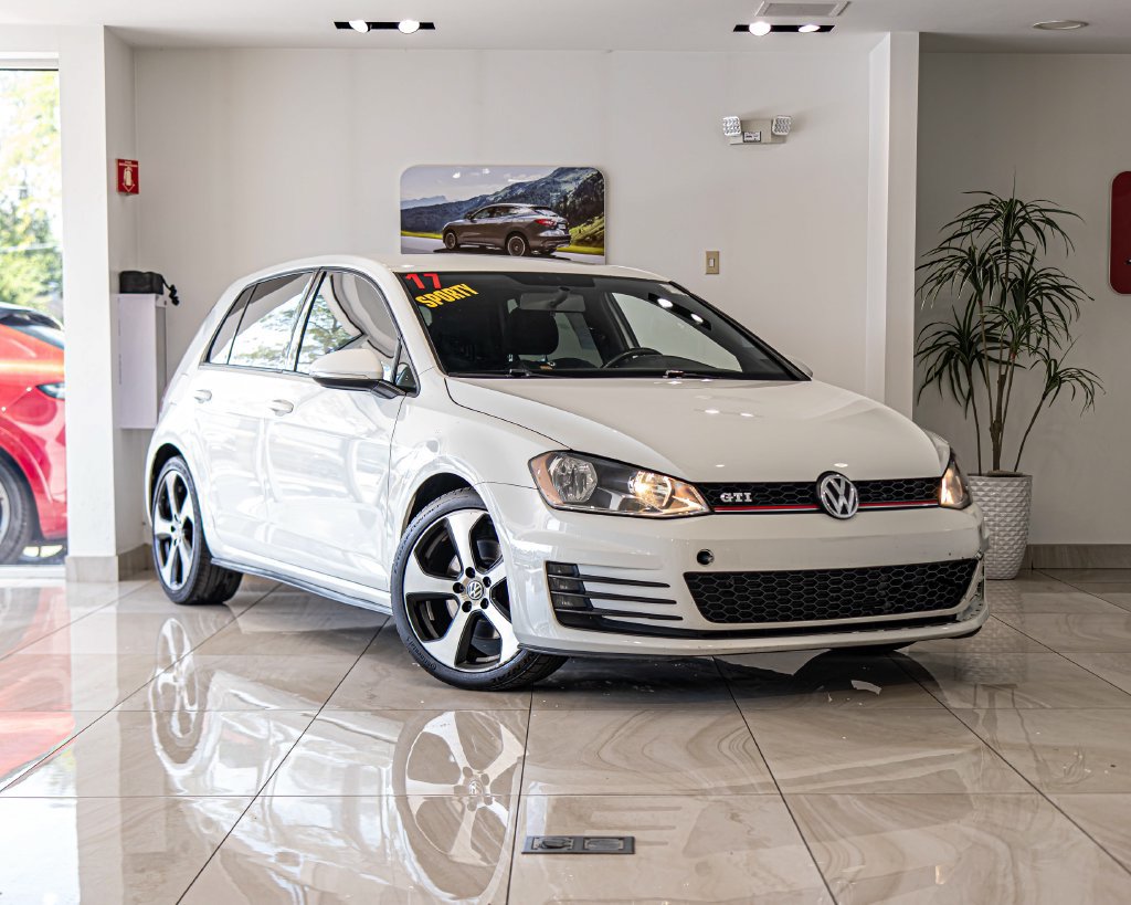Used 2017 Volkswagen GTI S FWD image 1